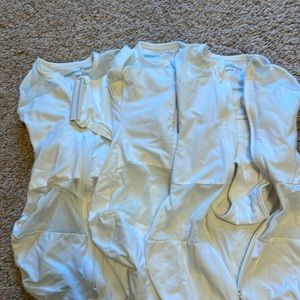 3 Small SNOO Sacks by Happiest Baby